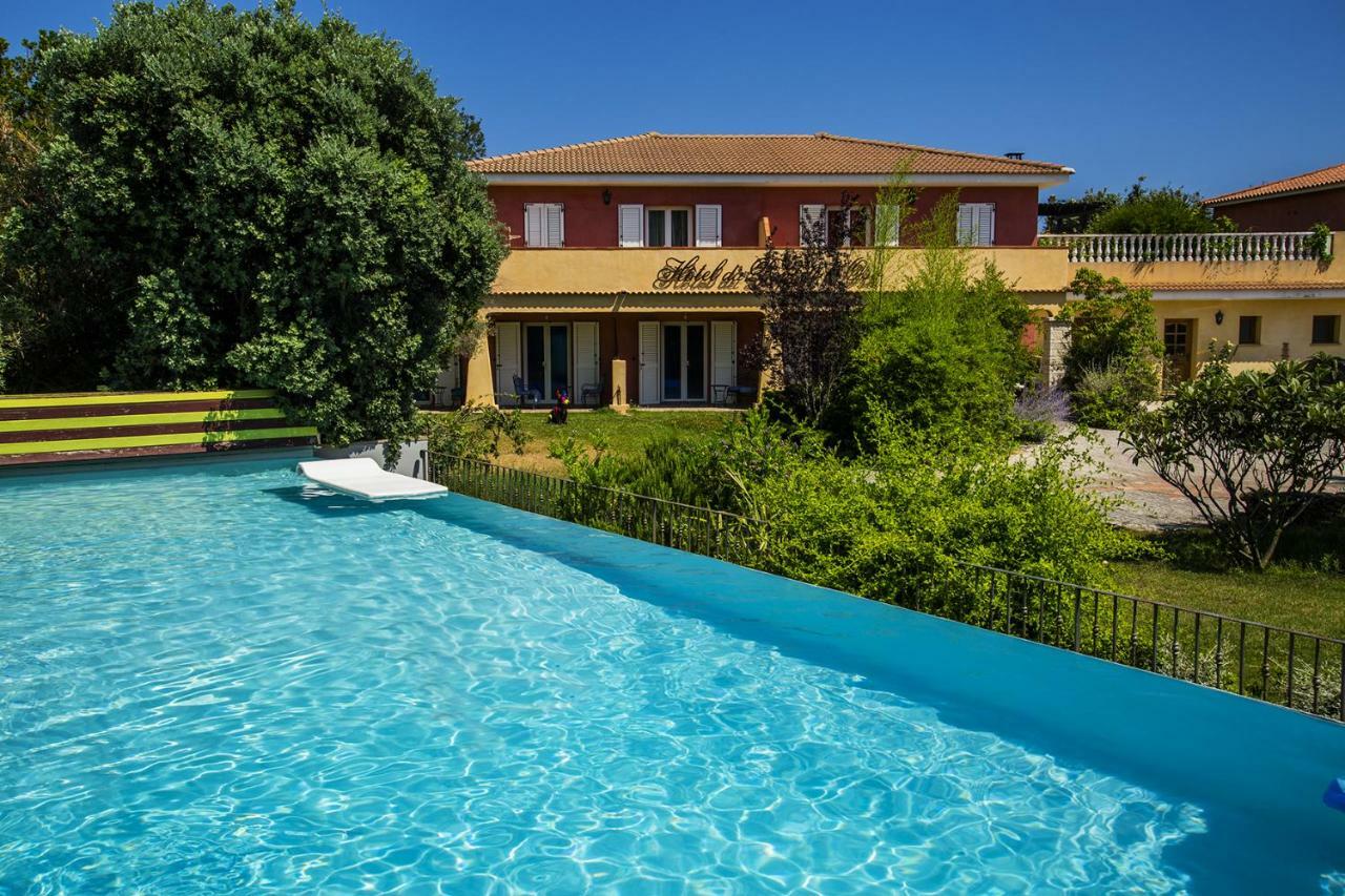 Hotel Du Pont De L'Oso Lecci Luaran gambar