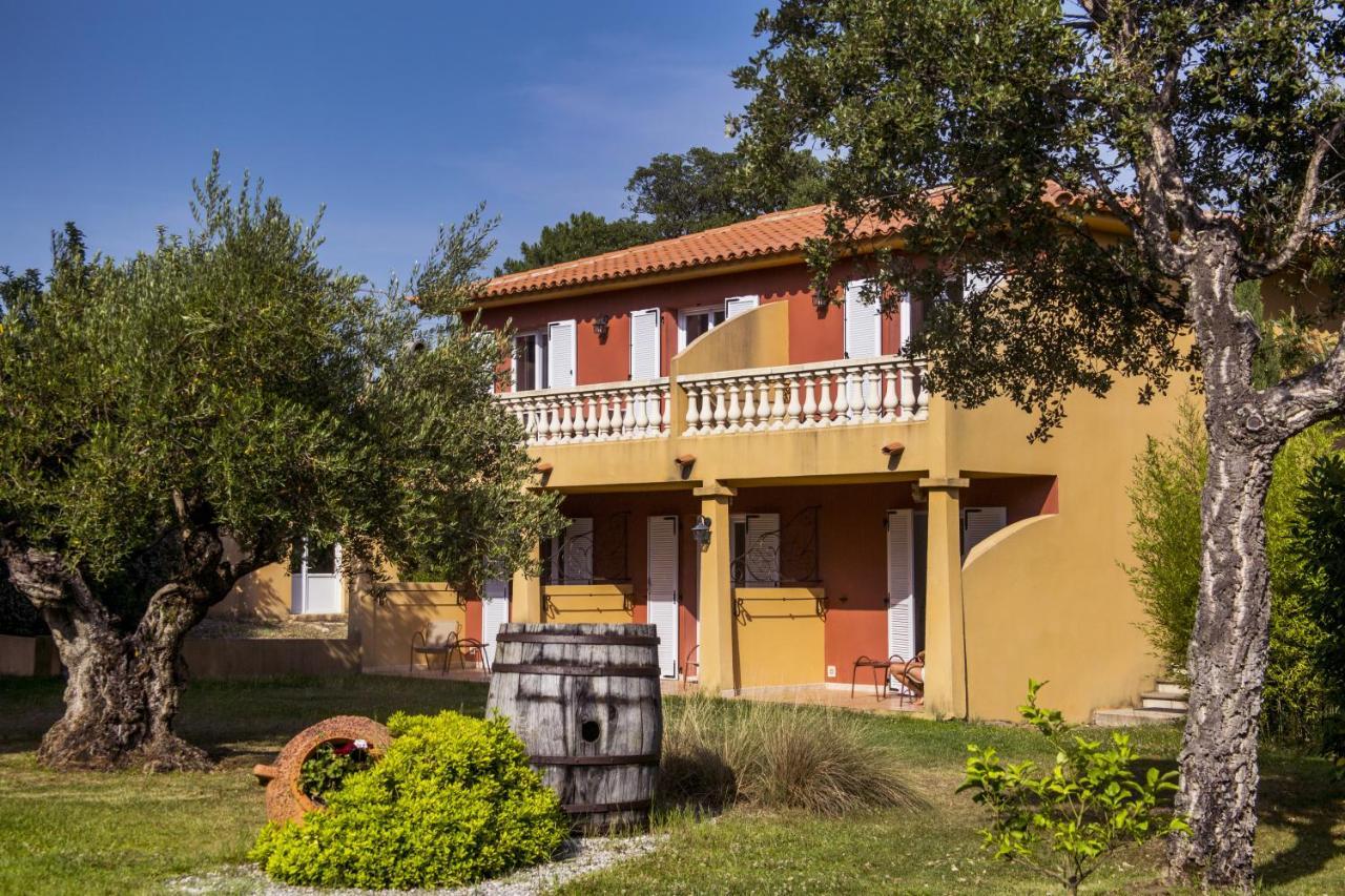 Hotel Du Pont De L'Oso Lecci Luaran gambar