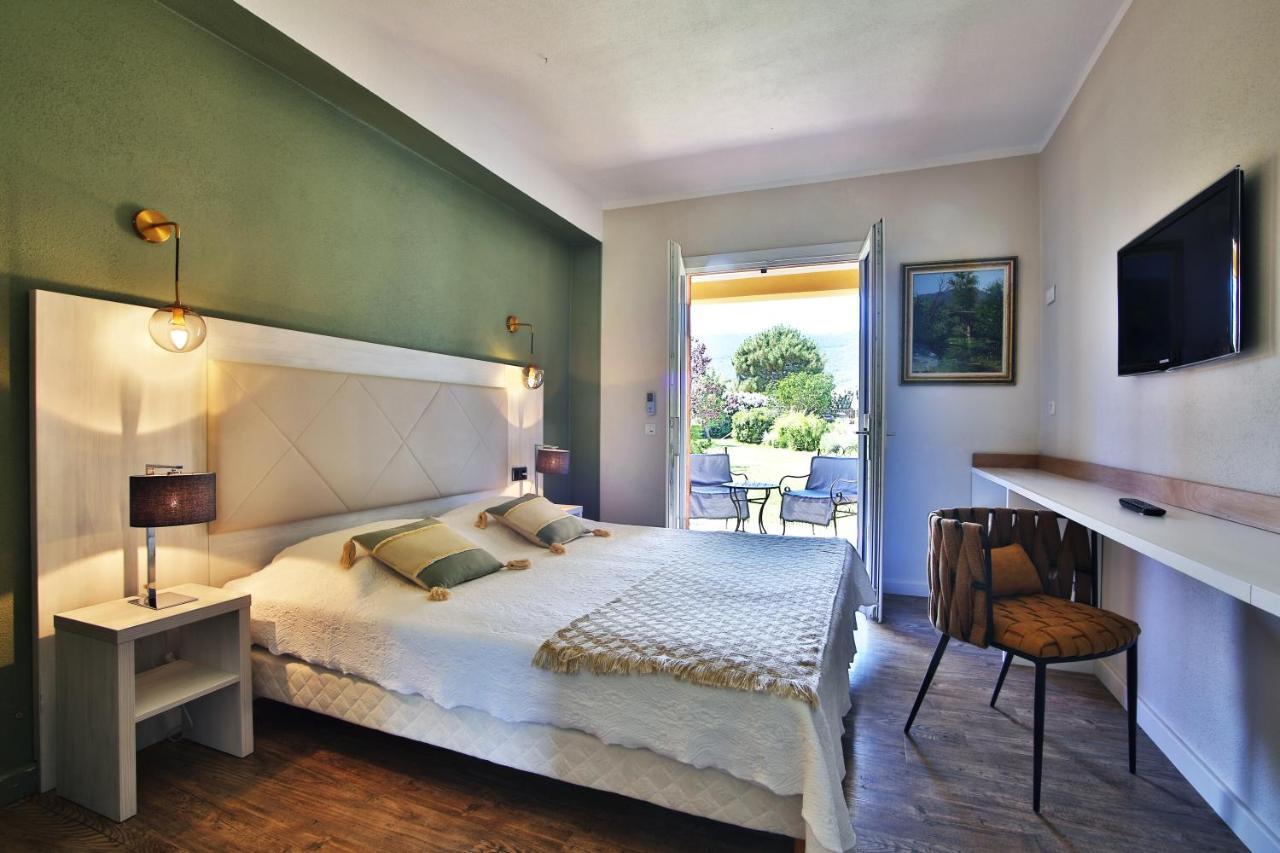 Hotel Du Pont De L'Oso Lecci Luaran gambar